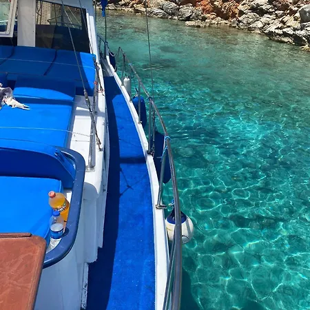Private Boat Tours -daily -yacht Tours Botel