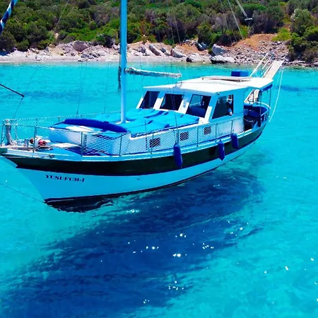 Private Boat Tours -daily -yacht Tours Botel *